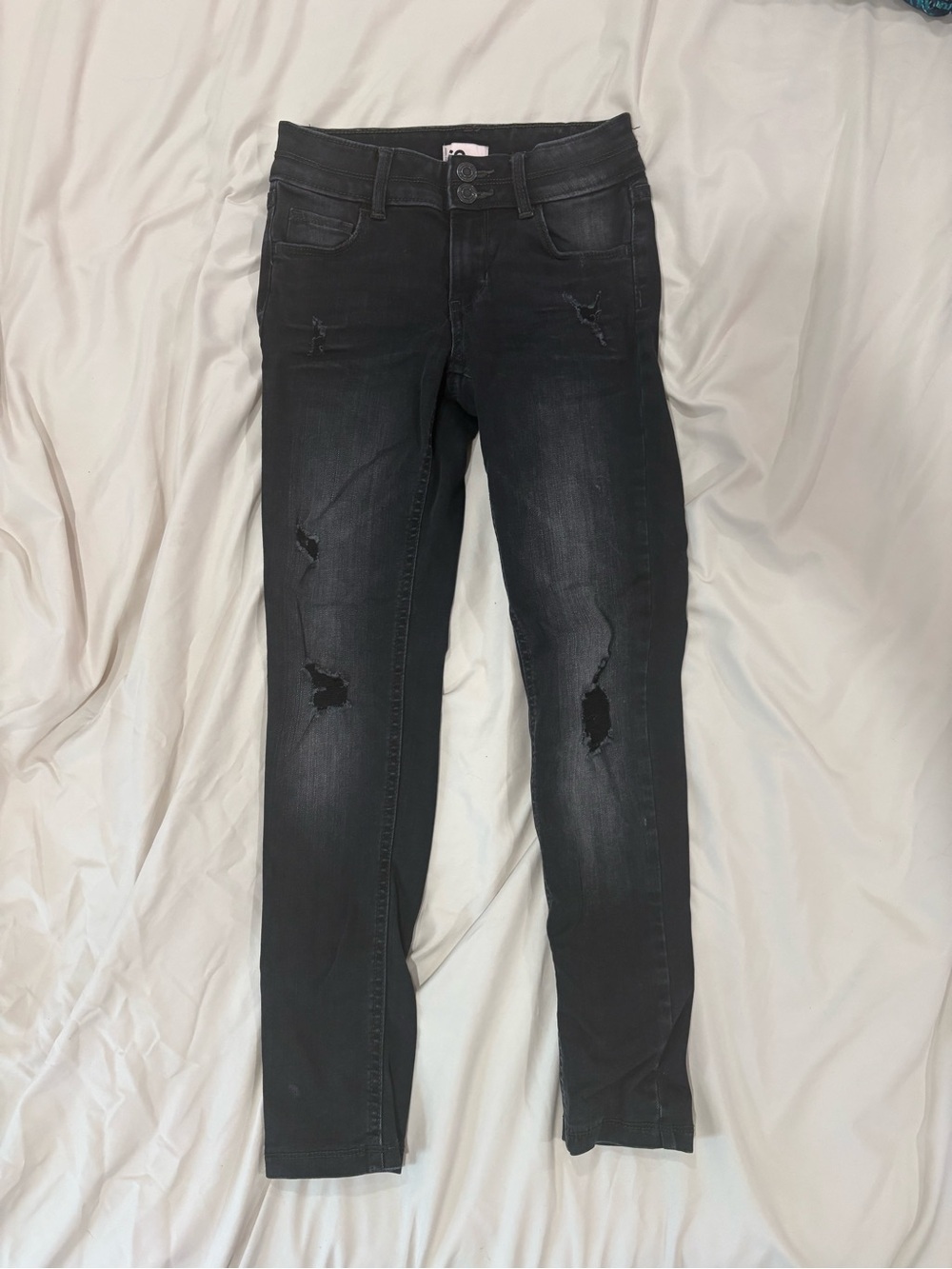 SO girls  Distressed Black Skinny Jeans size 10